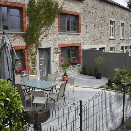 Holiday home Spacious With Fireplace Doische