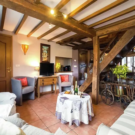 Scenic Retreat In Gimnee Дом отдыха