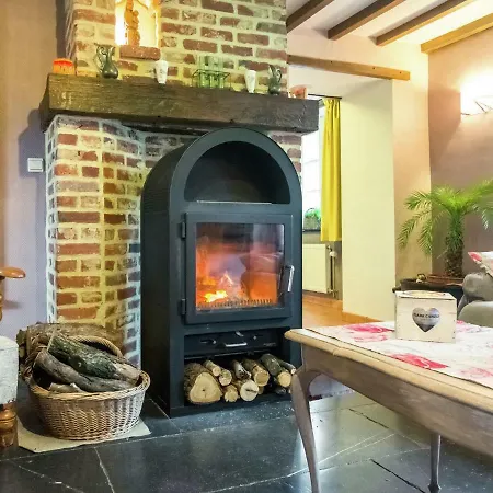 Holiday home Spacious With Fireplace Doische