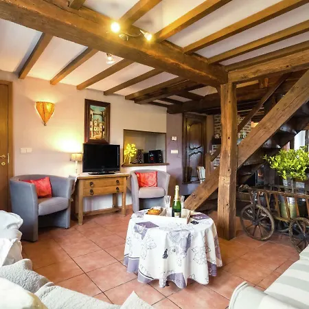 Holiday home Spacious With Fireplace