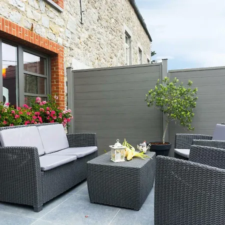 Holiday home Spacious With Fireplace Doische