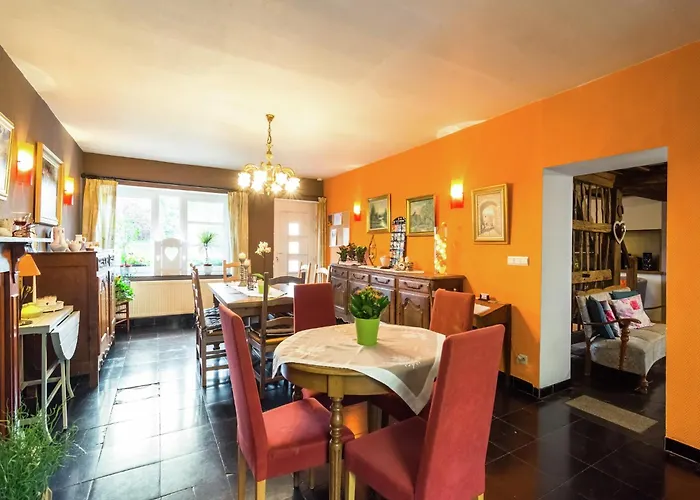 Scenic Retreat In Gimnee بيت للعطل