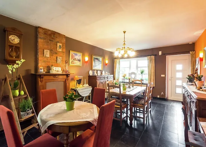 Scenic Retreat In Gimnee