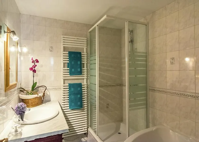 بيت للعطل Scenic Retreat In Gimnee *