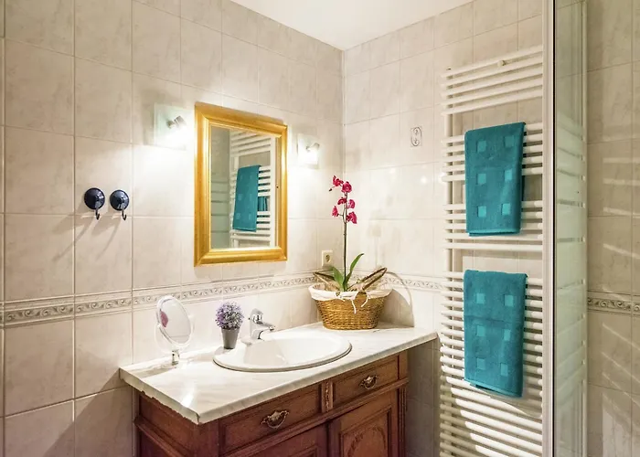 Scenic Retreat In Gimnee * Doische