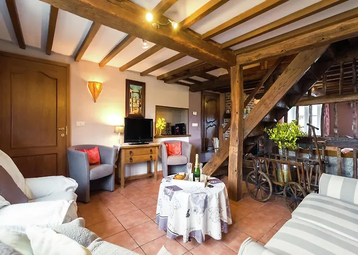 Scenic Retreat In Gimnee بيت للعطل